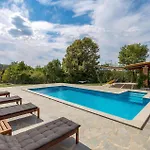 Luxurious In Ferienhaus