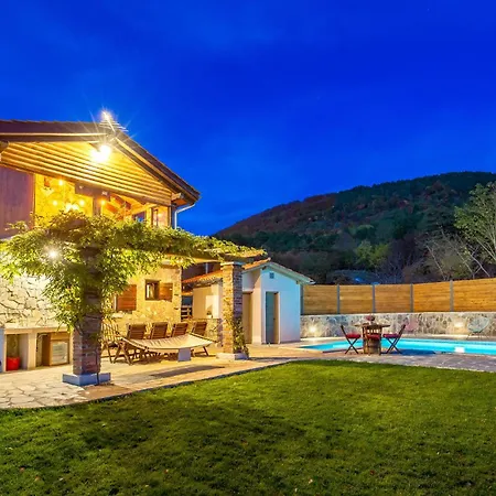 Holiday home Amazing In Lisac With Wifi *