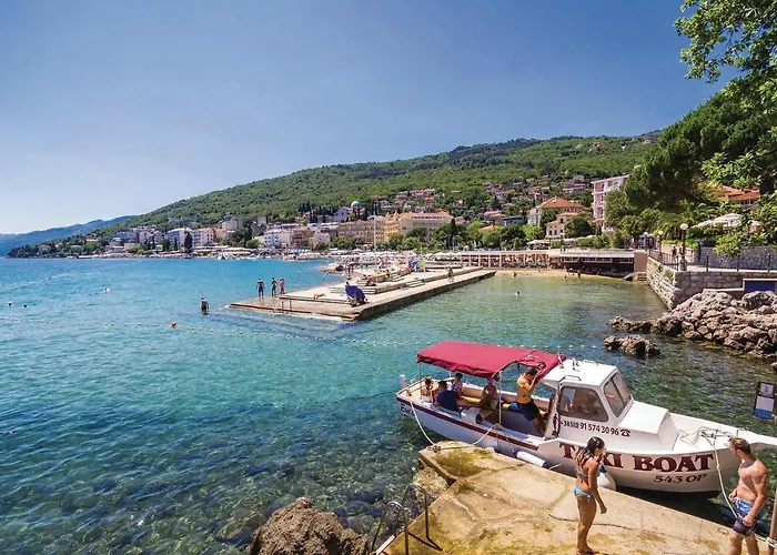 Amazing In Lisac With Wifi * Lipa (Primorje-Gorski Kotar)
