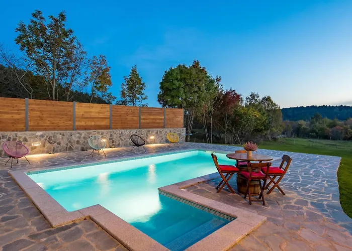 Holiday home Amazing In Lisac With Wifi