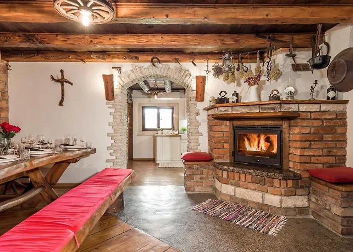 Holiday home Amazing In Lisac With Wifi *