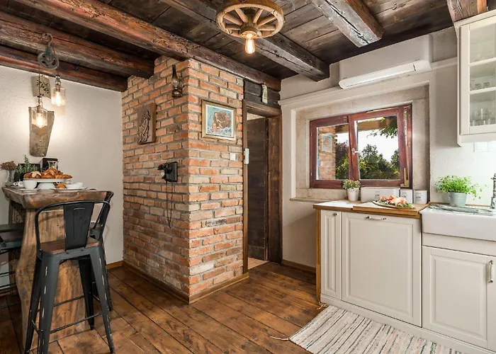 Amazing In Lisac With Wifi Holiday home