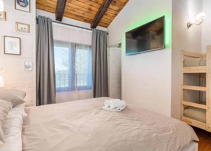 Amazing In Lisac With Wifi Lipa (Primorje-Gorski Kotar)
