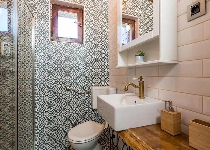 Holiday home Amazing In Lisac With Wifi *